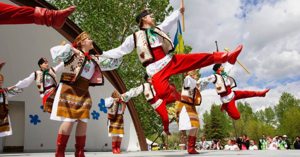 van-hoa-ban-dia-canada