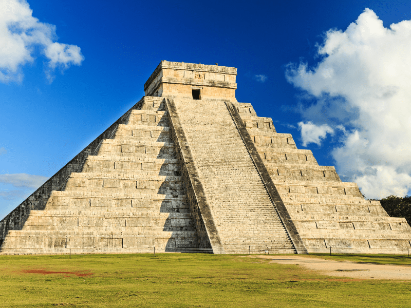 kim-tu-thap-chichen-itza